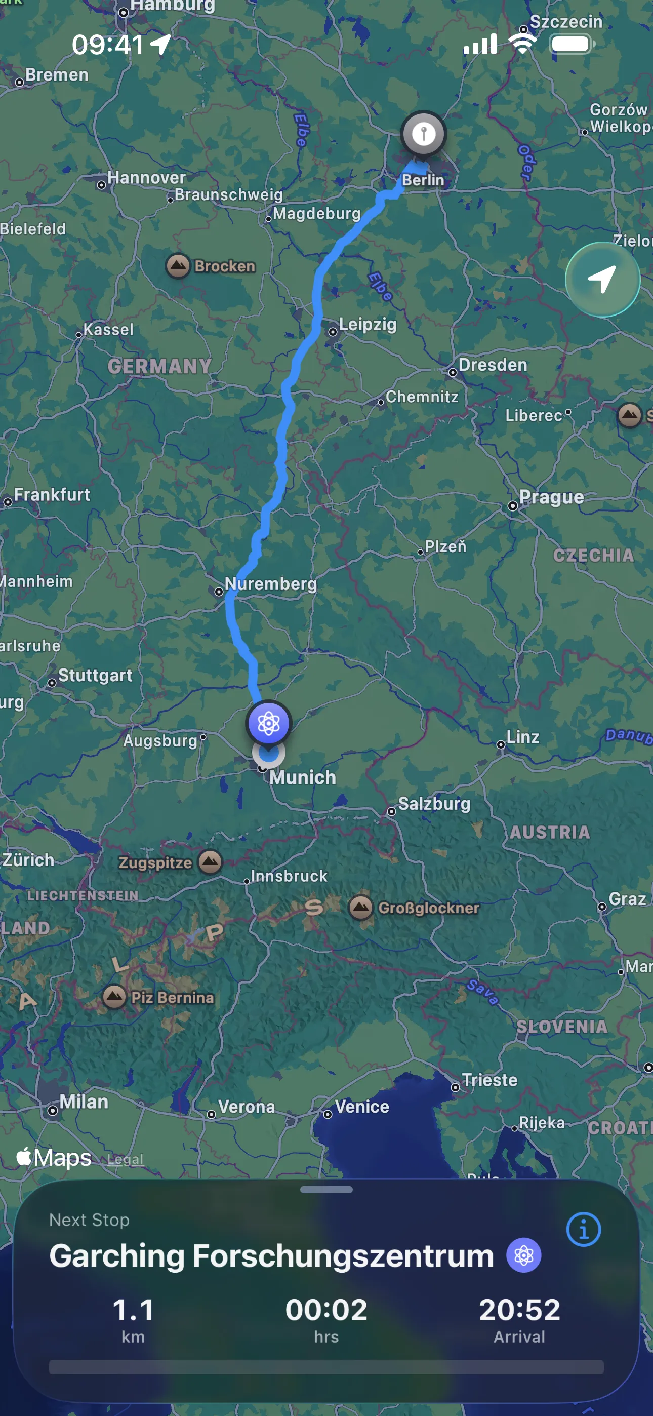 Apple Maps showing the full route from Munich to Berlin with waypoints